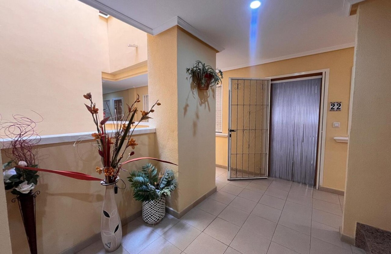 Reventa - Apartamento / piso - Algorfa