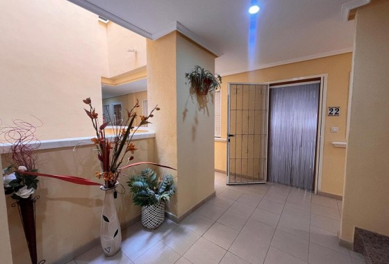 Reventa - Apartamento / piso - Algorfa