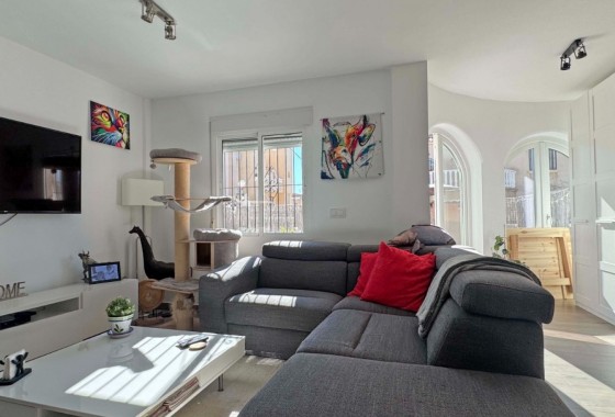 Revente - Villa - Orihuela Costa - Villamartín