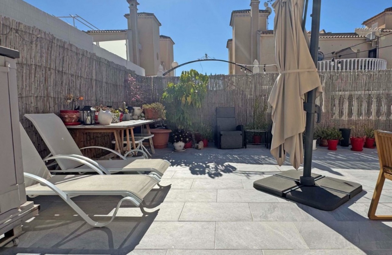 Revente - Villa - Orihuela Costa - Villamartín