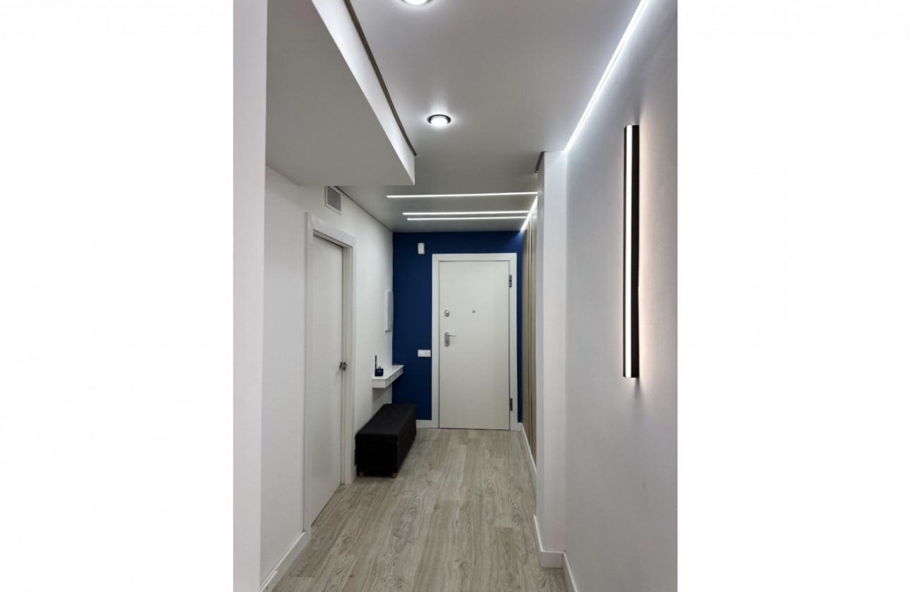 Reventa - Apartamento / piso - Torrevieja