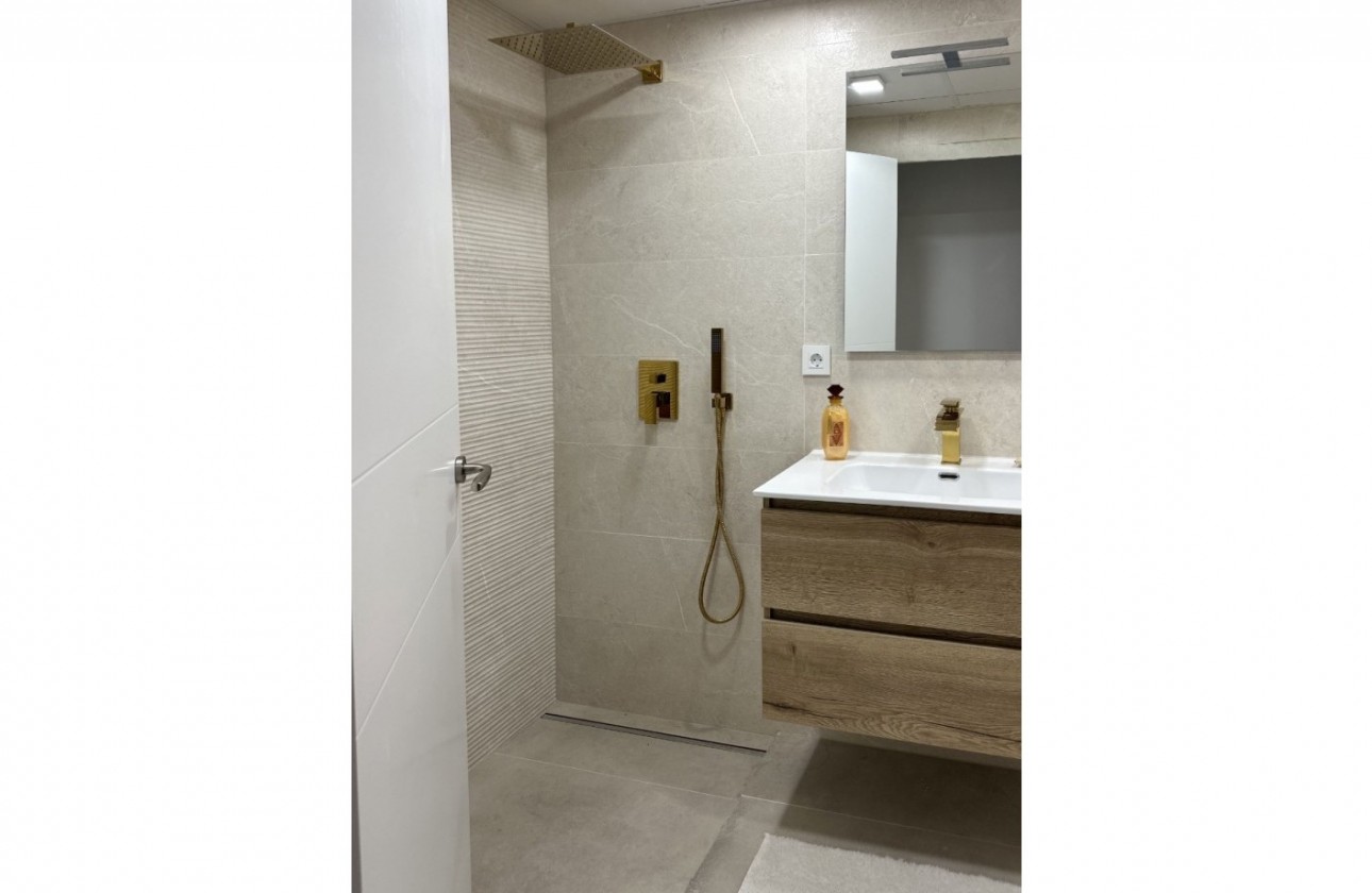 Reventa - Apartamento / piso - Torrevieja