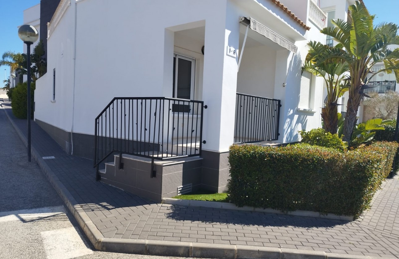 Revente - Bungalow - Torrevieja - Aguas Nuevas