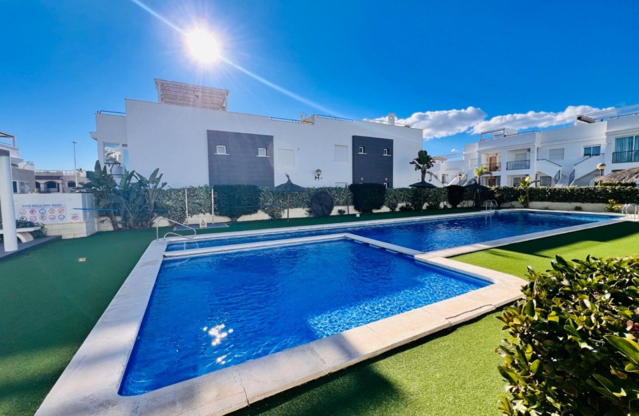 Revente - Bungalow - Torrevieja - Aguas Nuevas