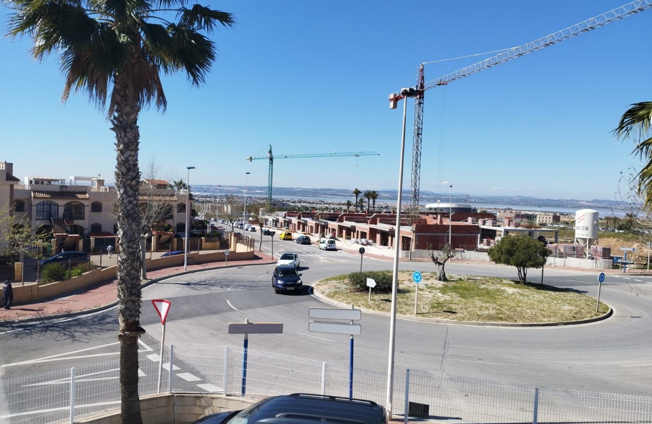 Revente - Bungalow - Torrevieja - Aguas Nuevas