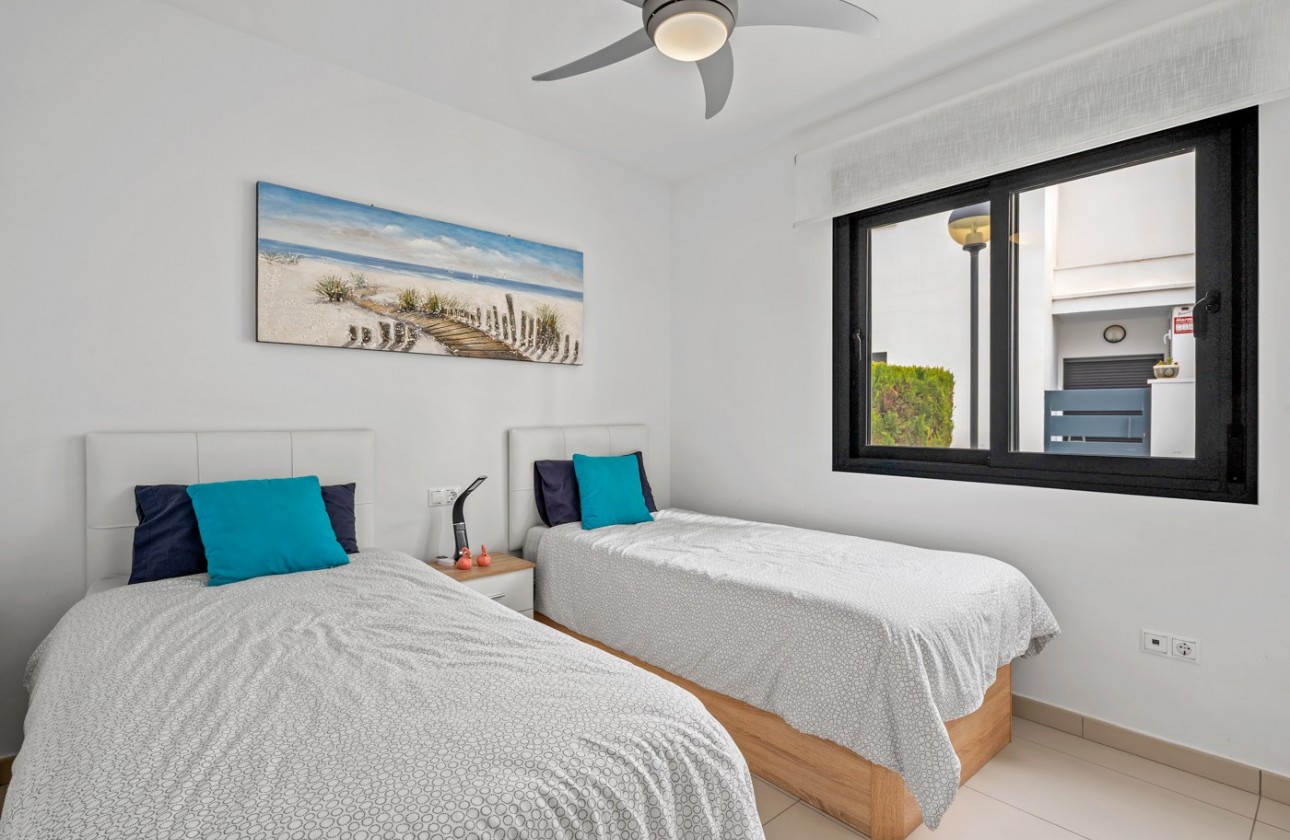 Resale - Apartment / flat - Orihuela Costa - Las Filipinas