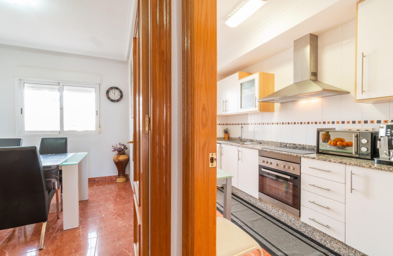 Revente - Villa - Orihuela Costa - Villamartin