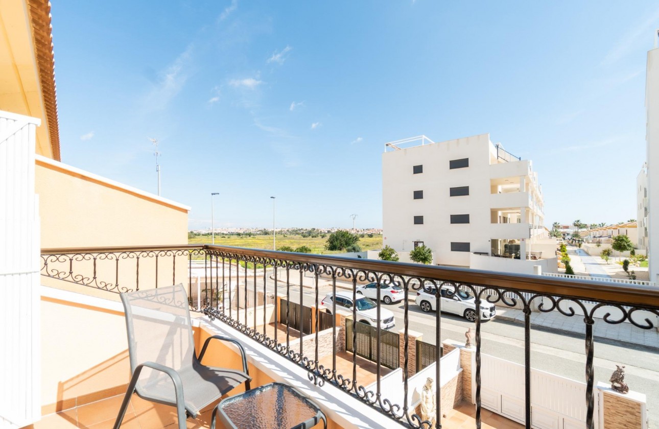 Revente - Villa - Orihuela Costa - Villamartin