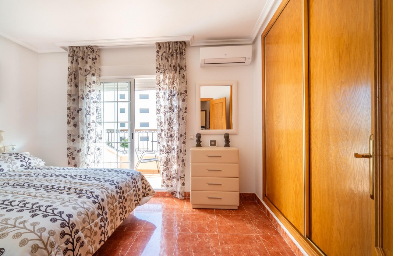 Revente - Villa - Orihuela Costa - Villamartin