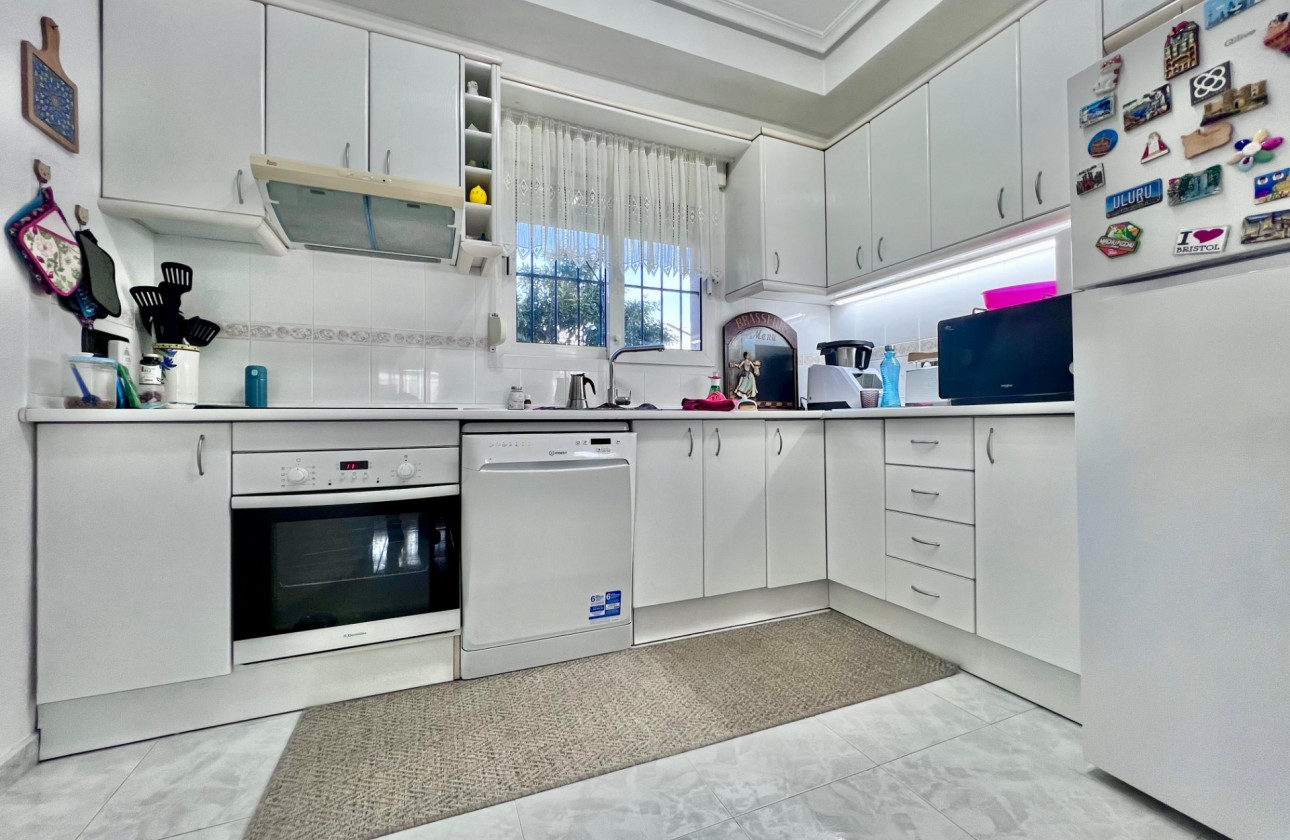 Revente - Villa - Orihuela Costa - La Zenia