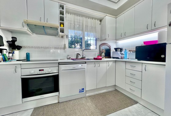 Revente - Villa - Orihuela Costa - La Zenia