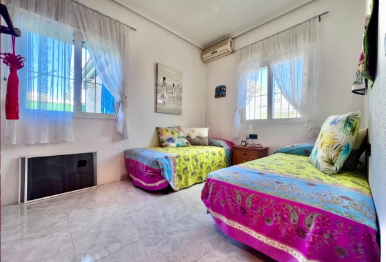 Revente - Villa - Orihuela Costa - La Zenia