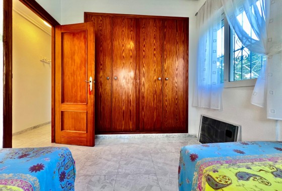 Revente - Villa - Orihuela Costa - La Zenia