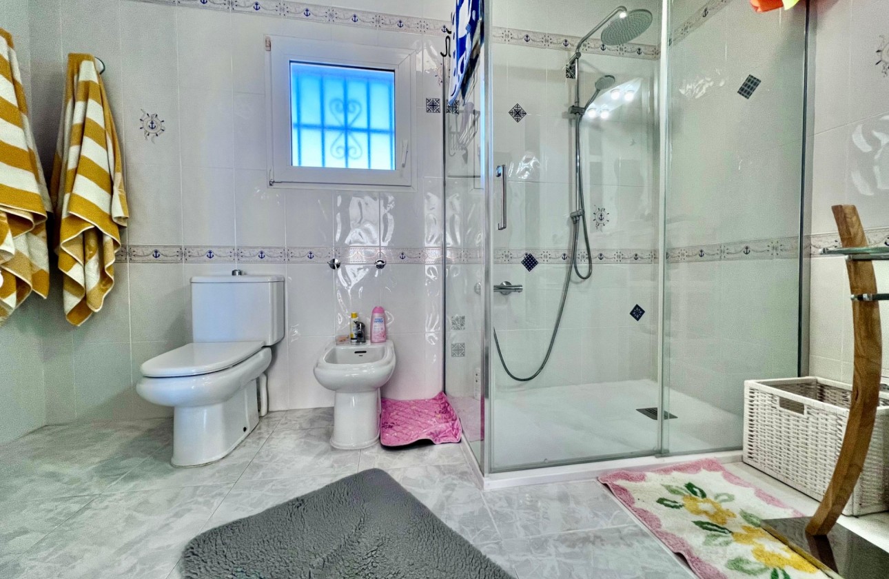 Revente - Villa - Orihuela Costa - La Zenia