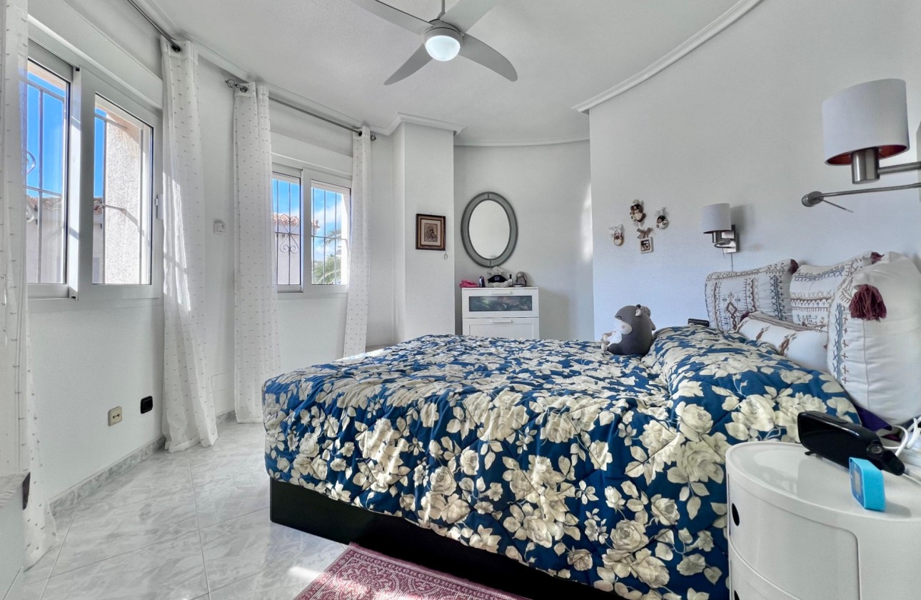 Revente - Villa - Orihuela Costa - La Zenia