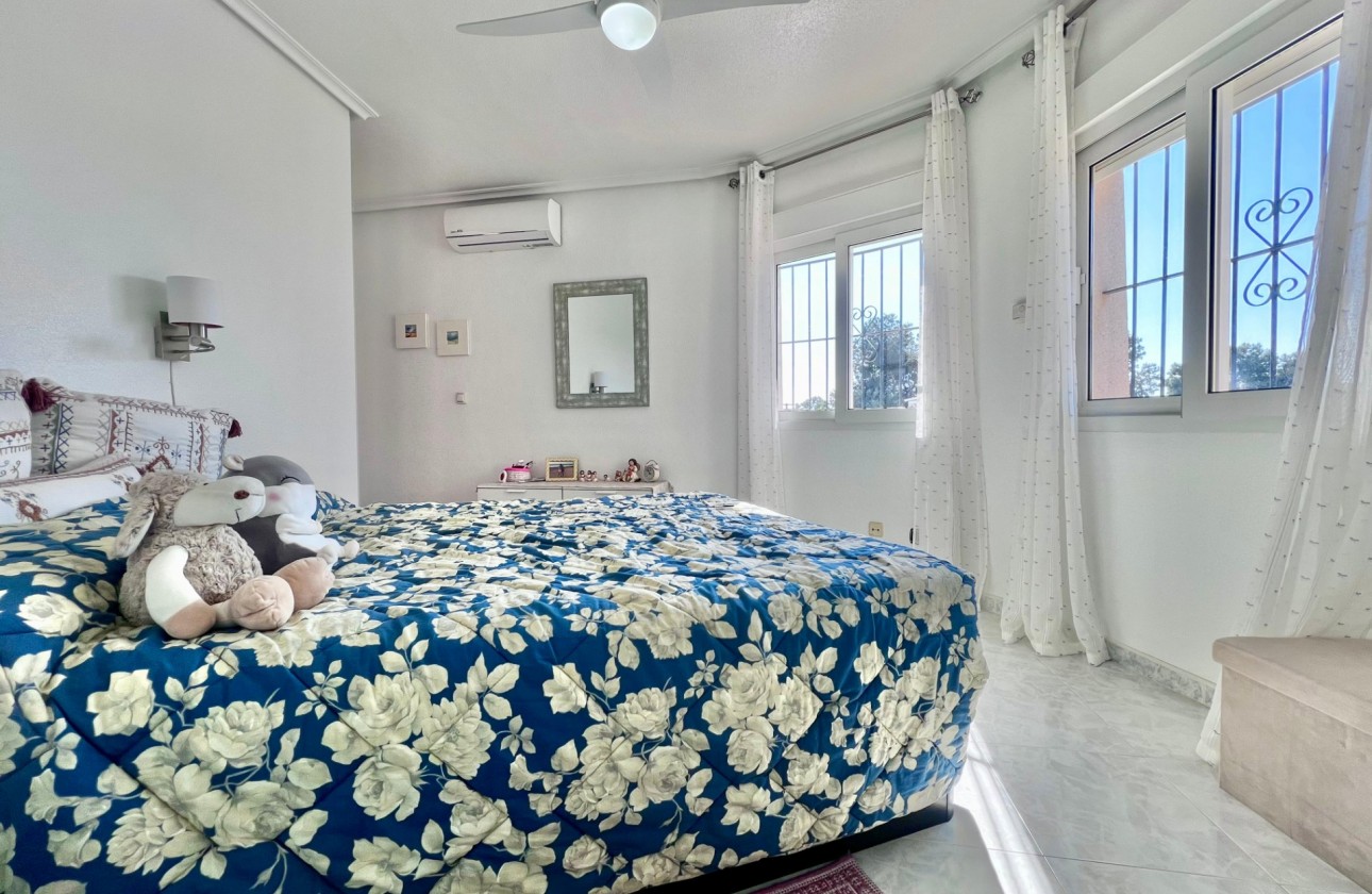 Revente - Villa - Orihuela Costa - La Zenia