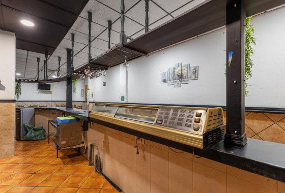 Revente - Commercial - Torrevieja - Estacion de autobuses