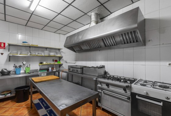 Revente - Commercial - Torrevieja - Estacion de autobuses