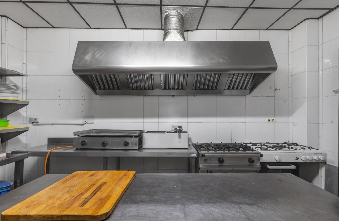 Revente - Commercial - Torrevieja - Estacion de autobuses