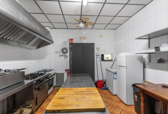 Revente - Commercial - Torrevieja - Estacion de autobuses