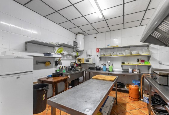 Revente - Commercial - Torrevieja - Estacion de autobuses