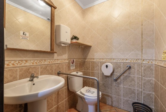 Revente - Commercial - Torrevieja - Estacion de autobuses