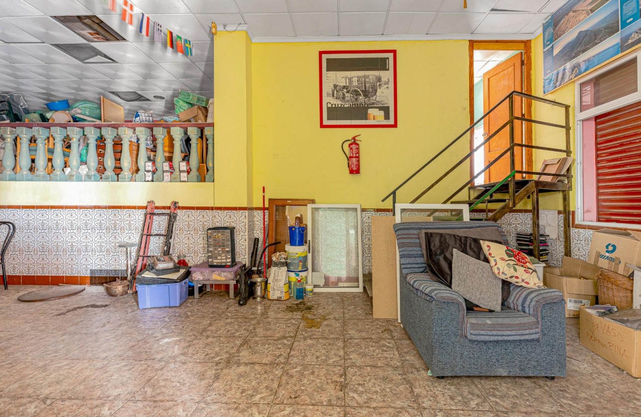 Revente - Commercial - Torrevieja - Playa del cura