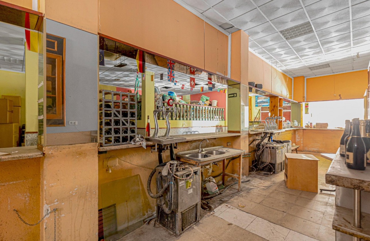 Revente - Commercial - Torrevieja - Playa del cura