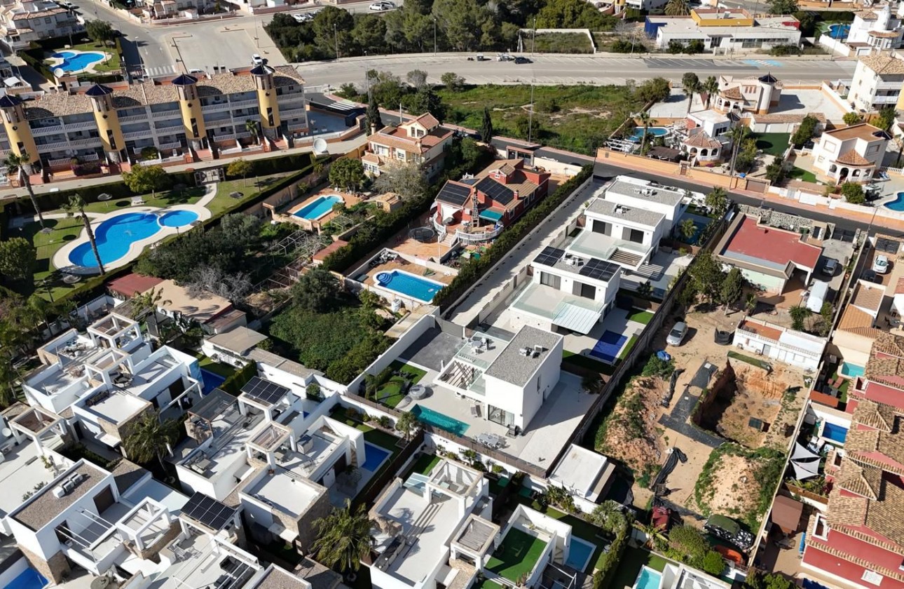 Resale - Building Plot - Lomas de Cabo Roig