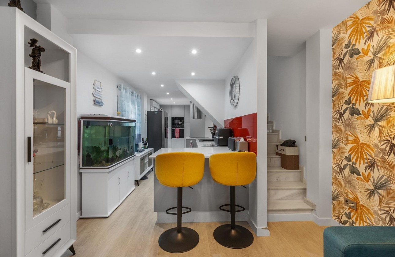 Revente - Villa - Guardamar del Segura - Urbanizaciones