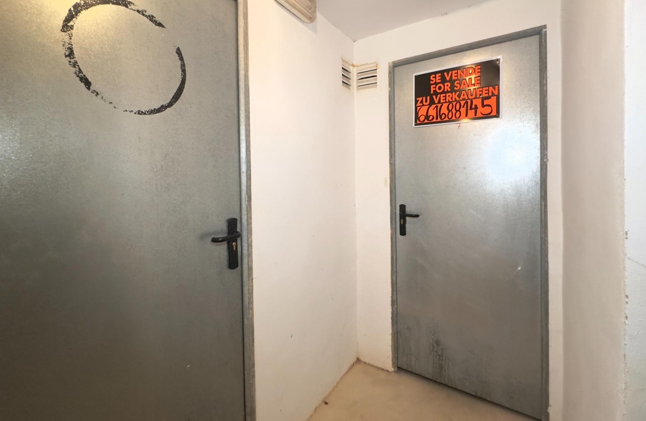 Reventa - Storeroom - Orihuela Costa - Aguamarina