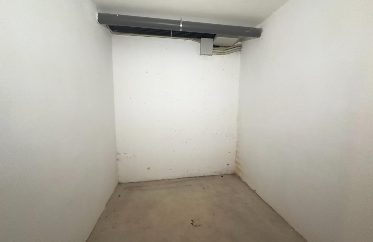 Reventa - Storeroom - Orihuela Costa - Aguamarina