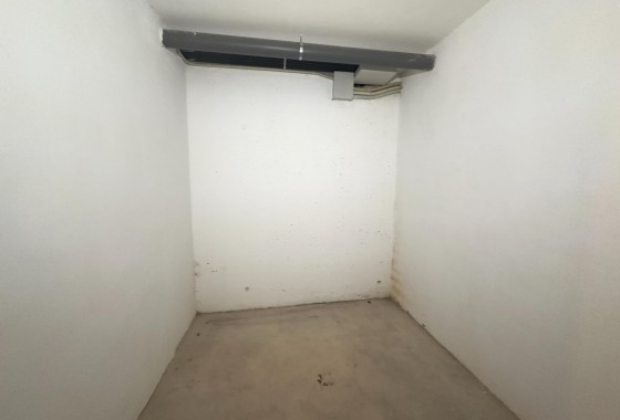 Reventa - Storeroom - Orihuela Costa - Aguamarina