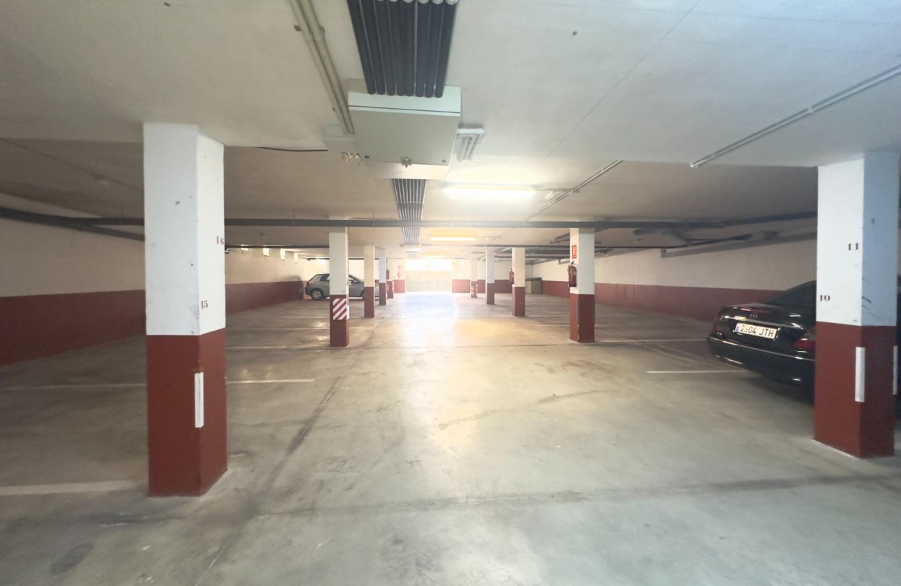 Reventa - Storeroom - Orihuela Costa - Aguamarina