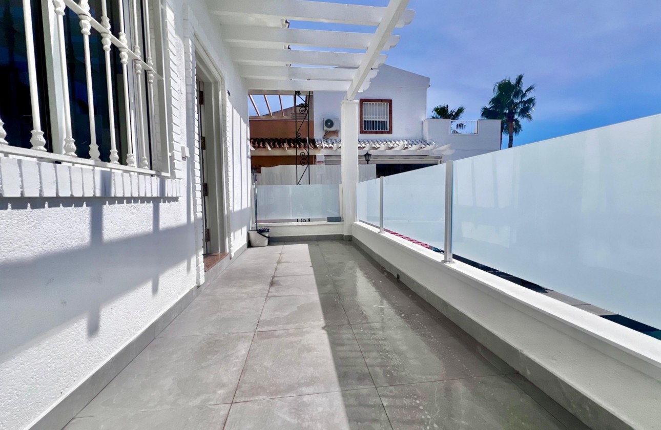 Revente - Villa - San Miguel de Salinas - Las filipinas