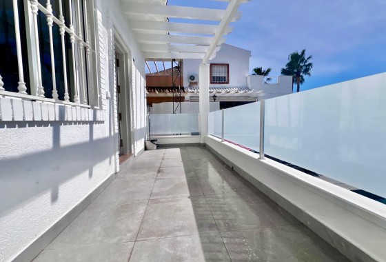 Revente - Villa - San Miguel de Salinas - Las filipinas