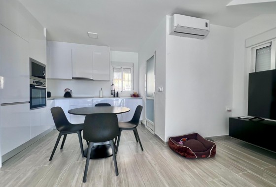 Revente - Villa - San Miguel de Salinas - Las filipinas