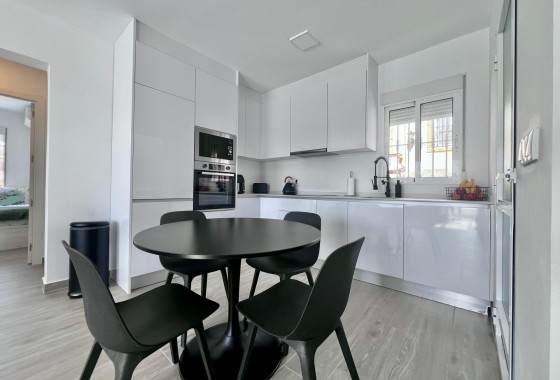 Revente - Villa - San Miguel de Salinas - Las filipinas