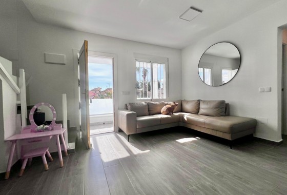 Revente - Villa - San Miguel de Salinas - Las filipinas