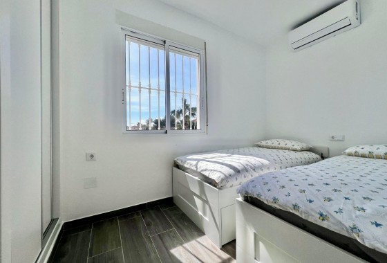 Revente - Villa - San Miguel de Salinas - Las filipinas