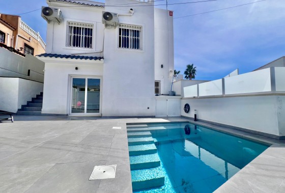 Revente - Villa - San Miguel de Salinas - Las filipinas