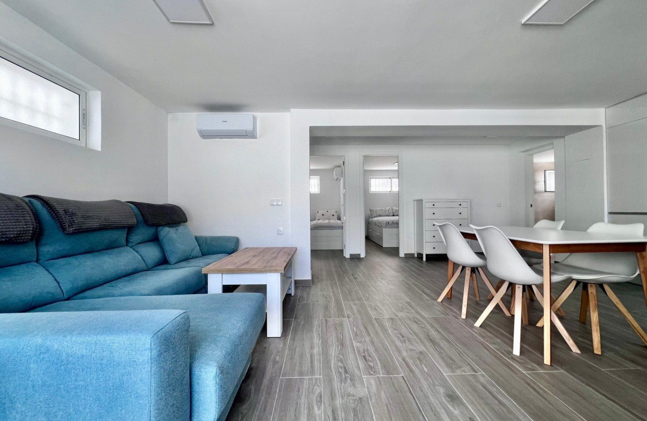 Revente - Villa - San Miguel de Salinas - Las filipinas