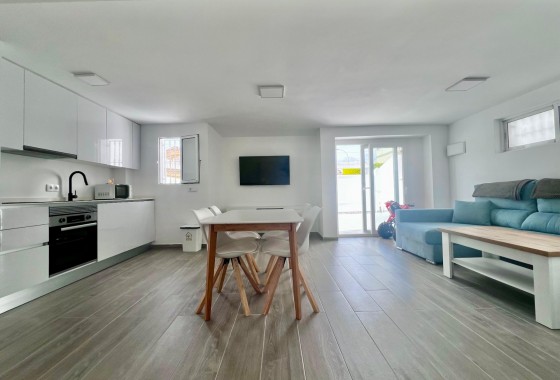 Revente - Villa - San Miguel de Salinas - Las filipinas