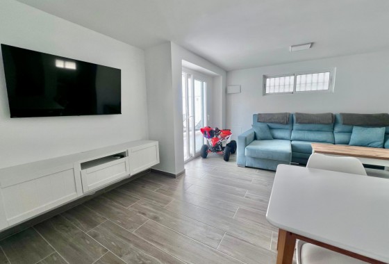 Revente - Villa - San Miguel de Salinas - Las filipinas