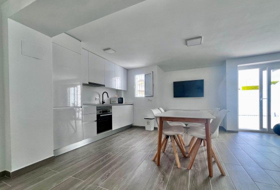 Revente - Villa - San Miguel de Salinas - Las filipinas