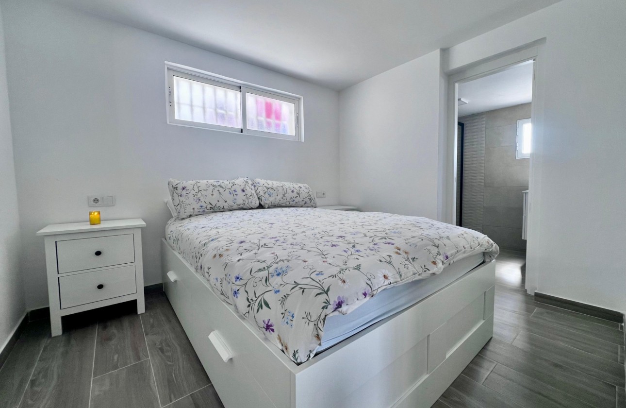 Revente - Villa - San Miguel de Salinas - Las filipinas