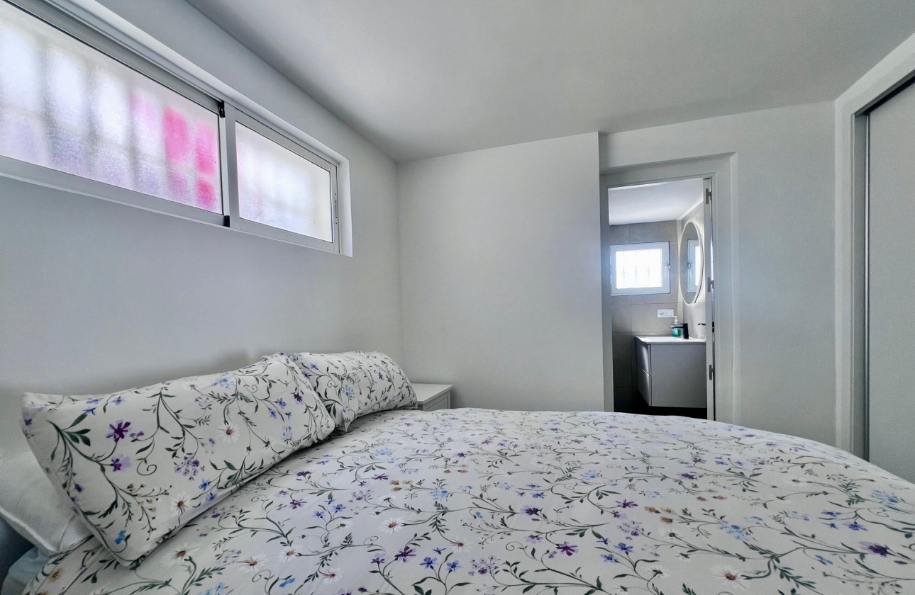 Revente - Villa - San Miguel de Salinas - Las filipinas