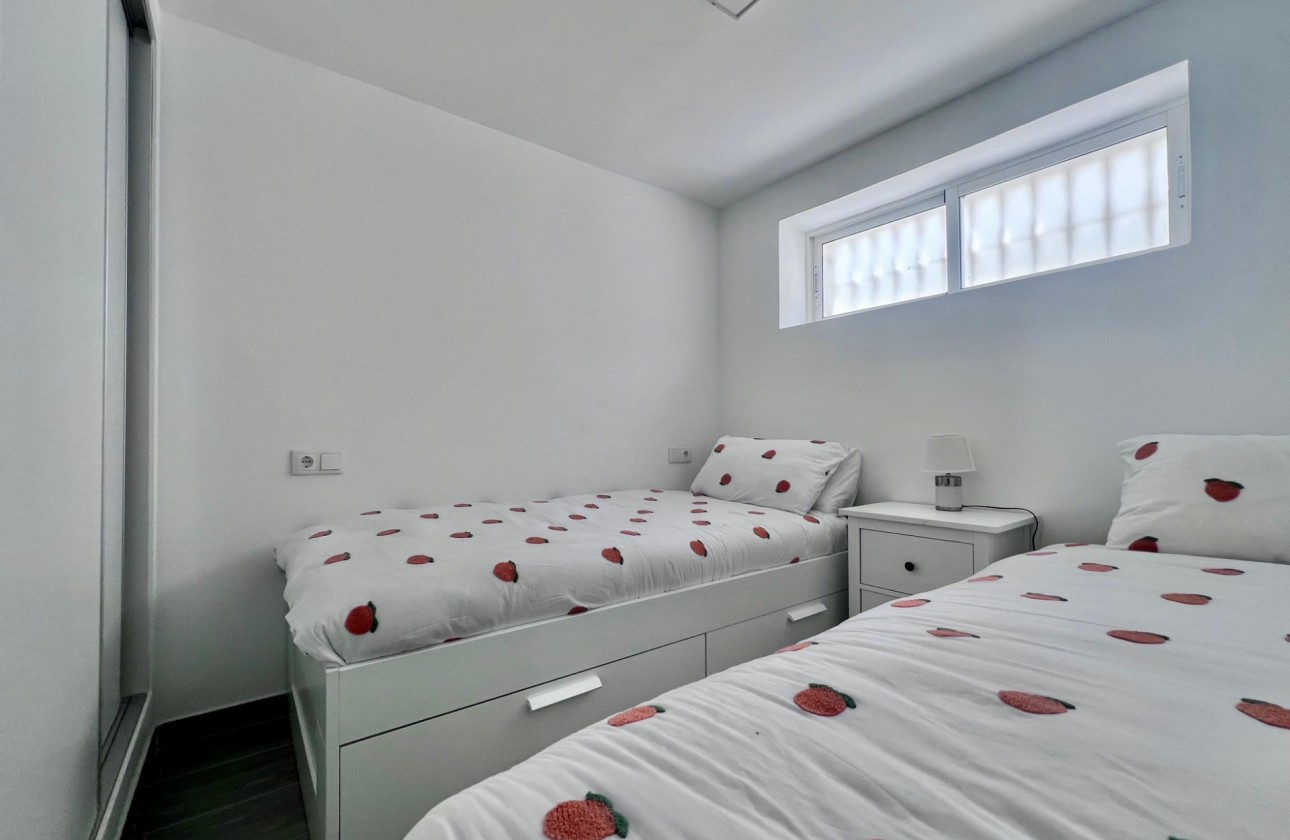 Revente - Villa - San Miguel de Salinas - Las filipinas