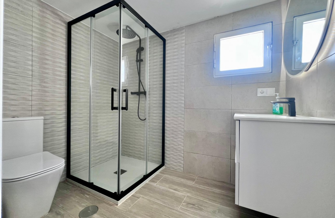 Revente - Villa - San Miguel de Salinas - Las filipinas