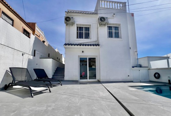 Revente - Villa - San Miguel de Salinas - Las filipinas